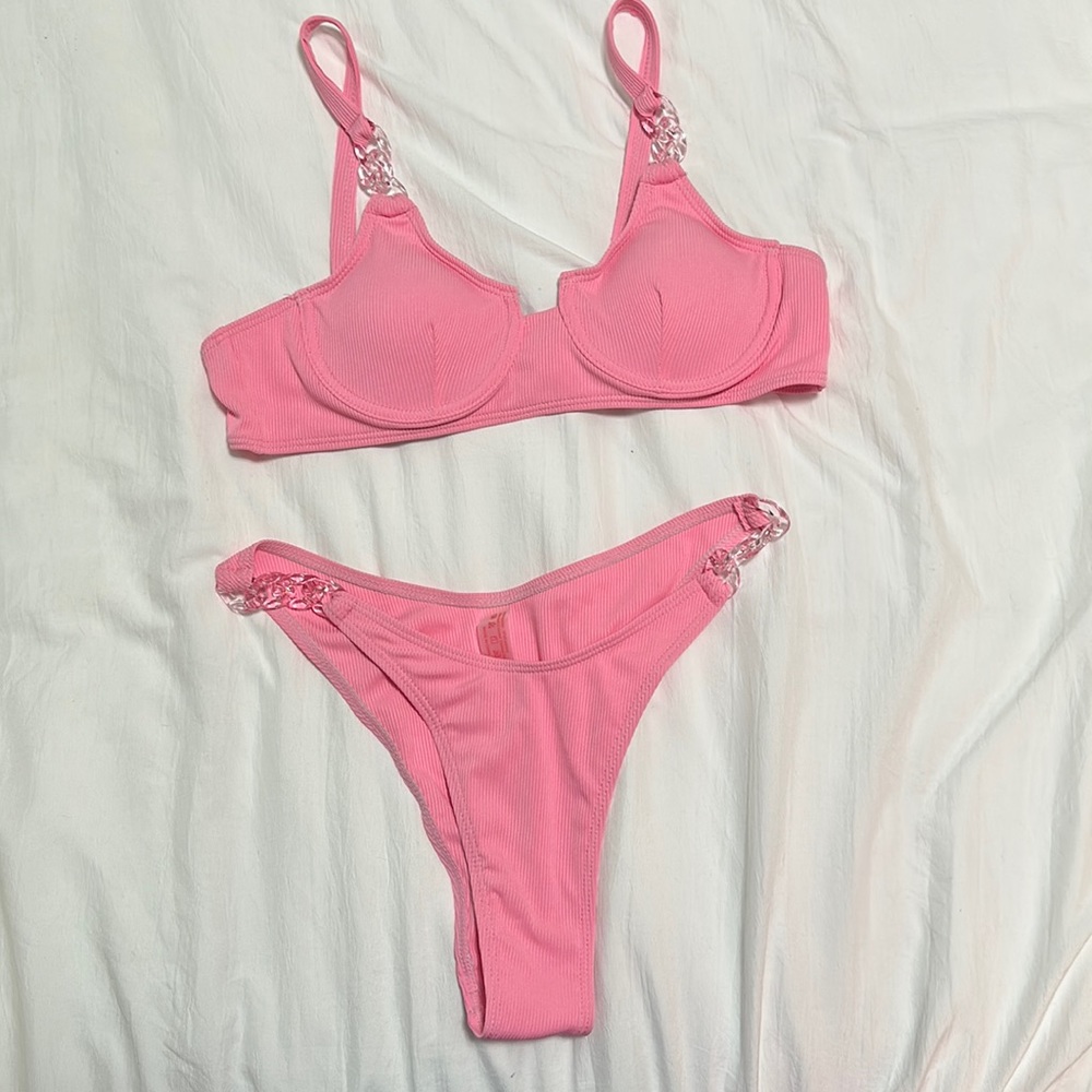 3/$15 NWOT pink high cut bikini medium